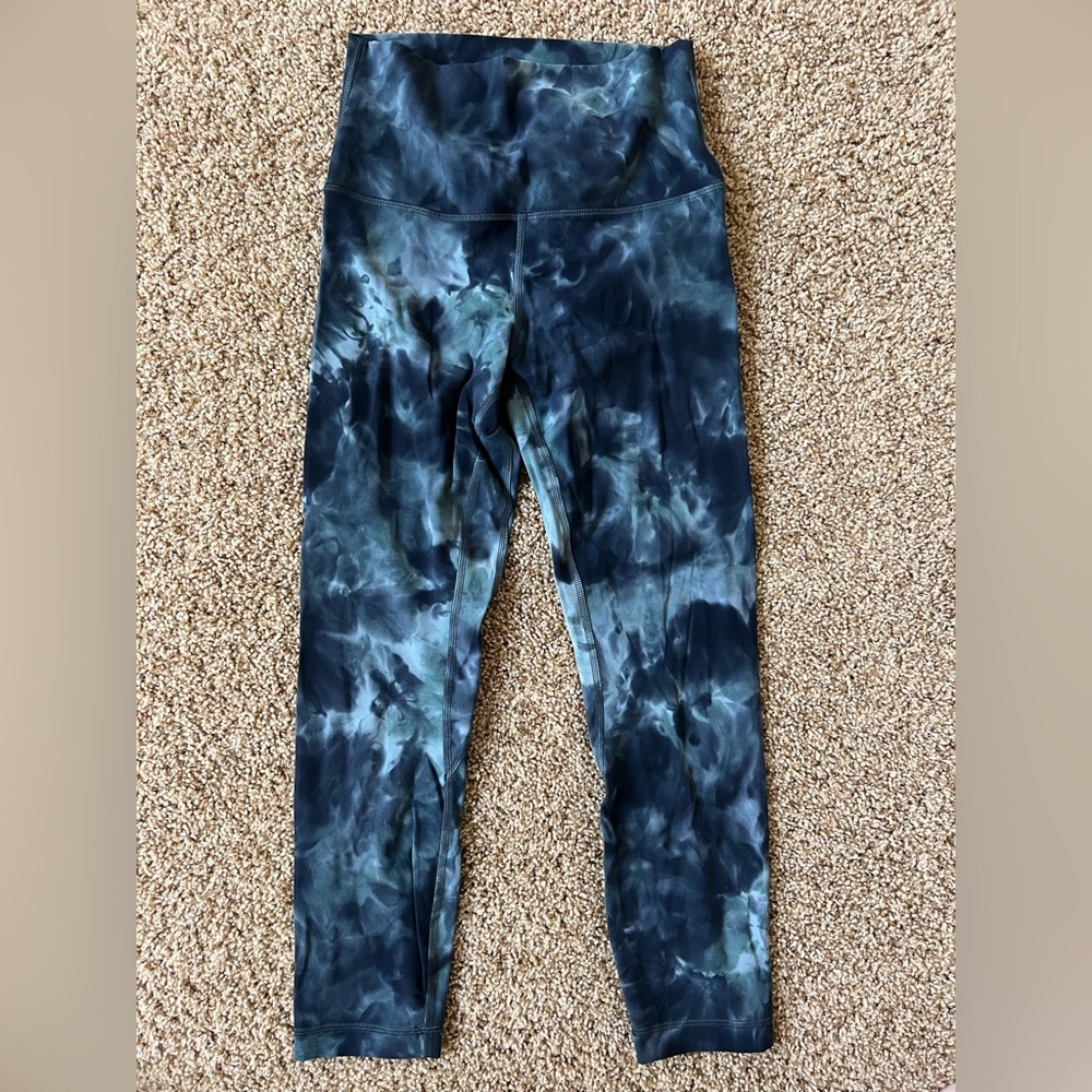 Lululemon 23” Align leggings size 4.